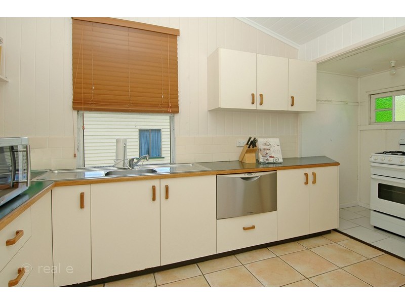 35 Belmore Street, Northgate QLD 4013