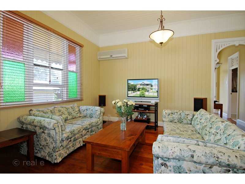 35 Belmore Street, Northgate QLD 4013