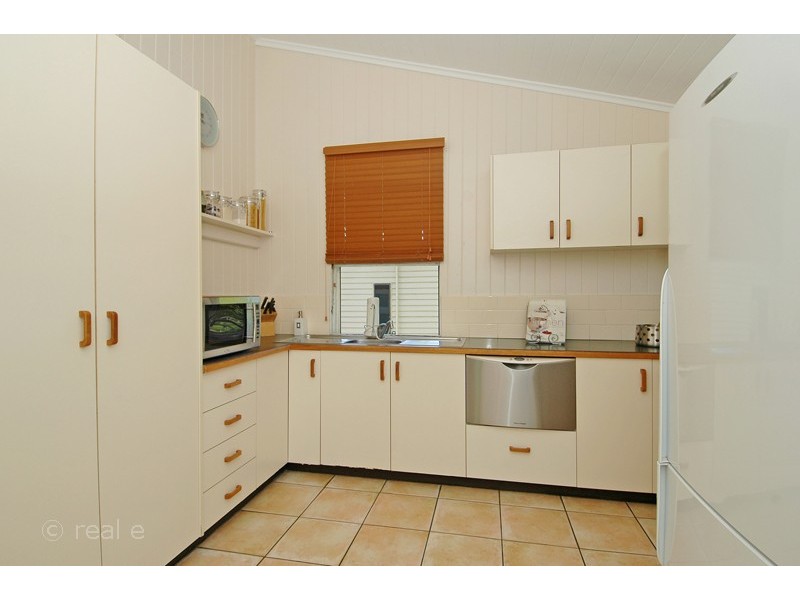 35 Belmore Street, Northgate QLD 4013