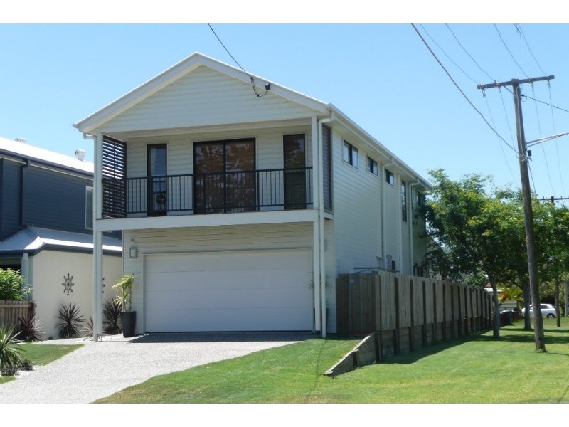 94 Raceview Avenue, Hendra QLD 4011