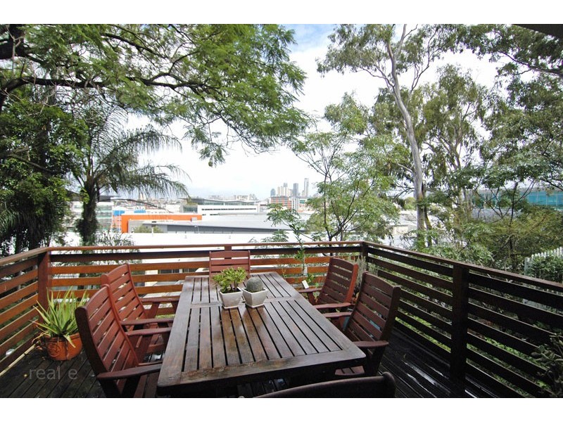 23 Victoria Terrace, Bowen Hills QLD 4006