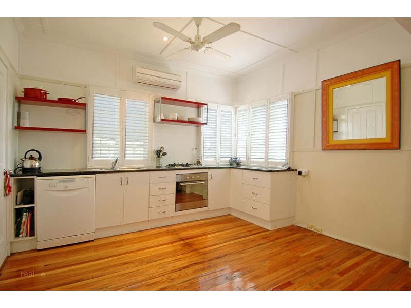 1 Chesterfield Street, Wavell Heights QLD 4012