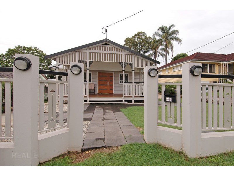 11 Vaucluse Street, Wavell Heights QLD 4012