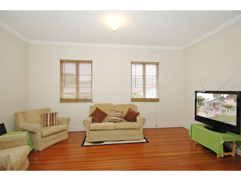 11 Vaucluse Street, Wavell Heights QLD 4012