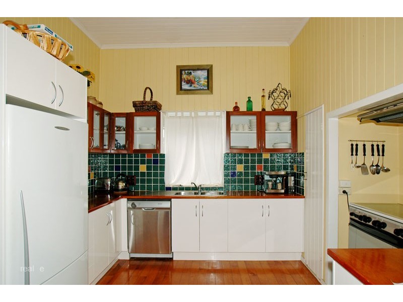 43 Surrey Street, Nundah QLD 4012