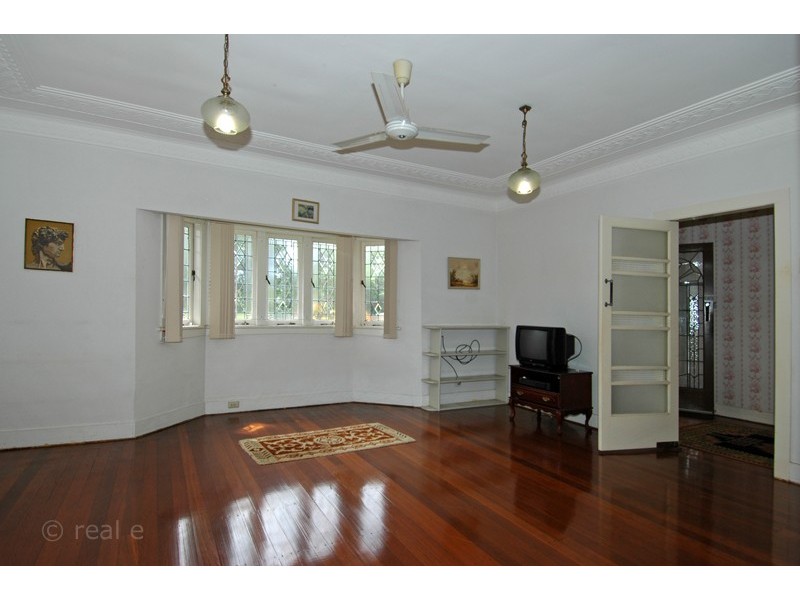 12 Queens Road, Clayfield QLD 4011