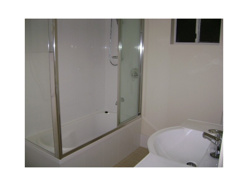 8/12 Grace Street, Nundah QLD 4012