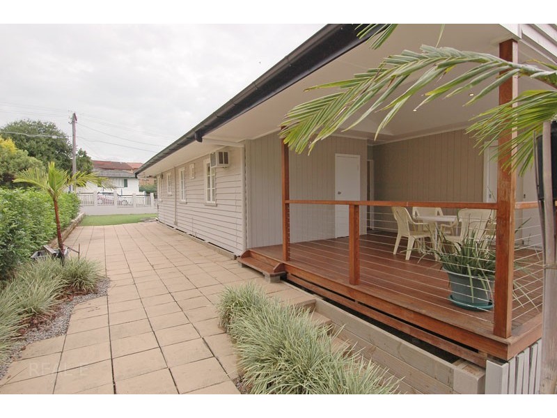 11 Vaucluse Street, Wavell Heights QLD 4012