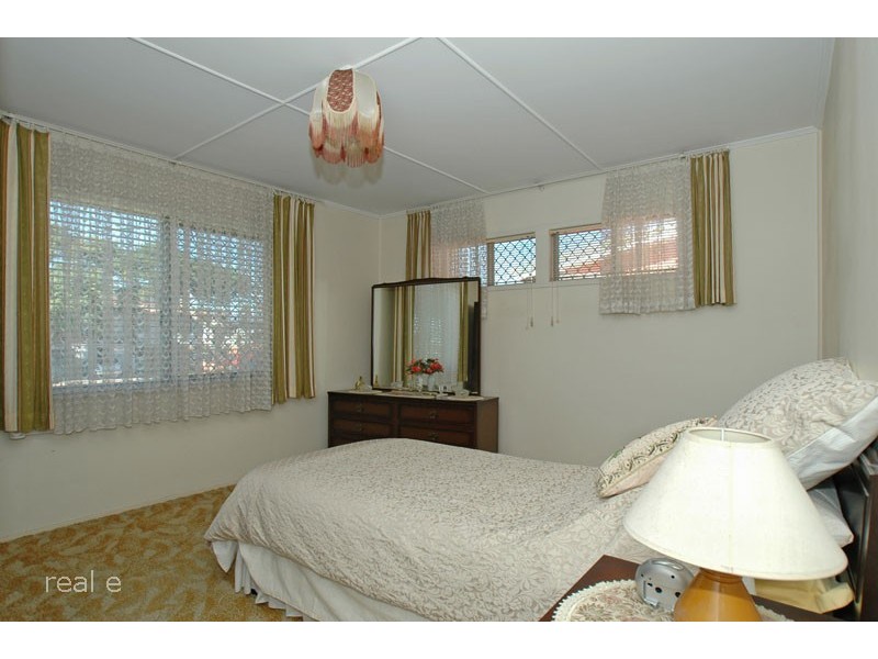 18 Alverstone Street, Banyo QLD 4014