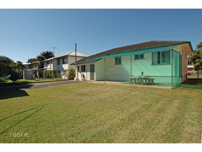 18 Alverstone Street, Banyo QLD 4014