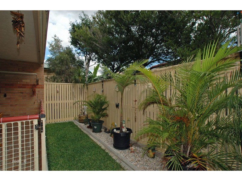 2/169 Flower Street, Northgate QLD 4013