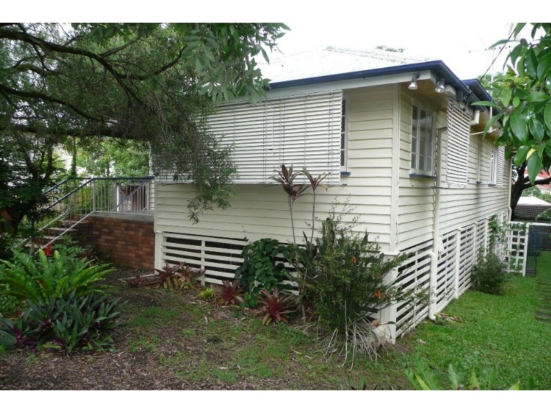 285 Edinburgh Castle Road, Wavell Heights QLD 4012
