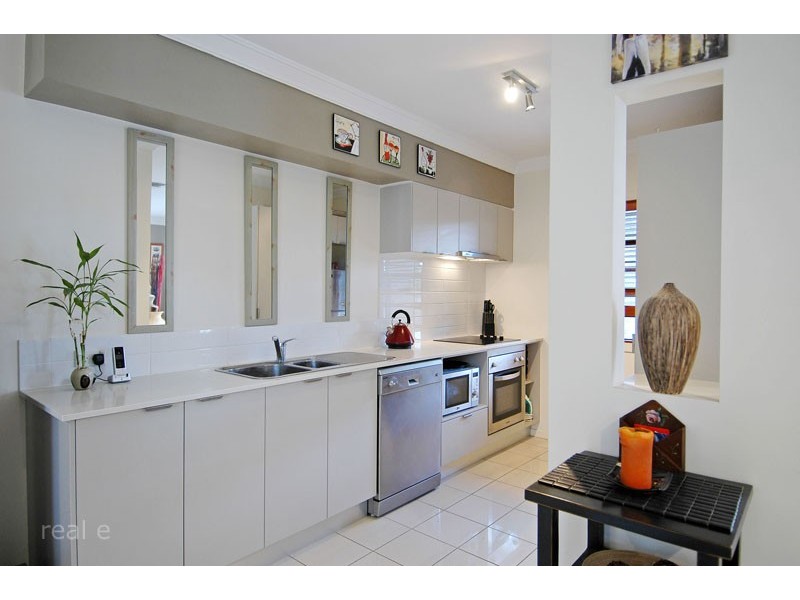 1/9 Windsor Street, Hamilton QLD 4007