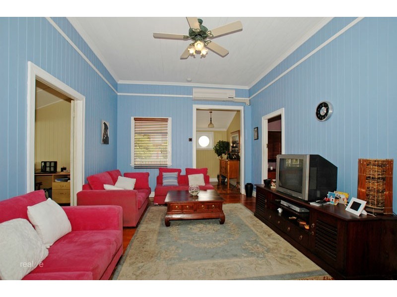 43 Surrey Street, Nundah QLD 4012