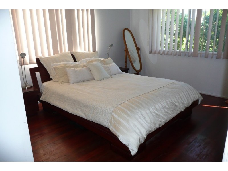 6 Kelyndar Street, Banyo QLD 4014