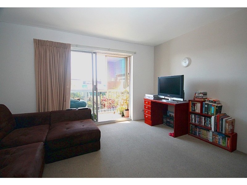 2/106 Bayview Terrace, Clayfield QLD 4011