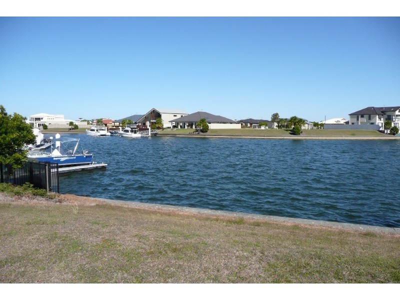 86 Cosmos Avenue, Banksia Beach QLD 4507