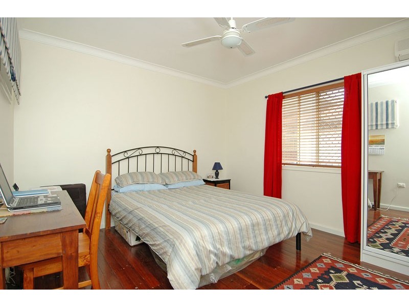 8 Amelia Street, Nundah QLD 4012