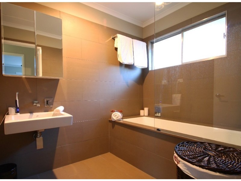 122 Pring Street, Hendra QLD 4011
