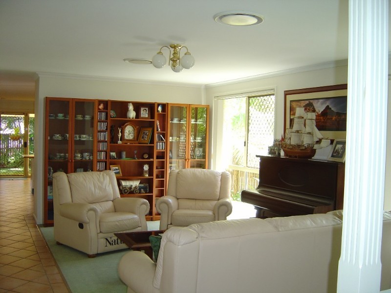 30 Windsor Street, Hamilton QLD 4007