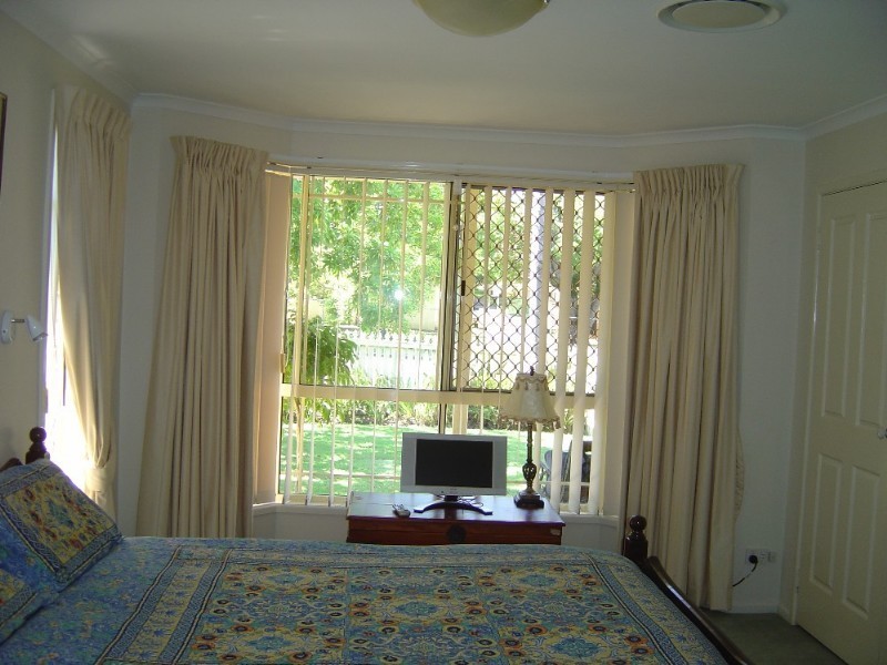 30 Windsor Street, Hamilton QLD 4007