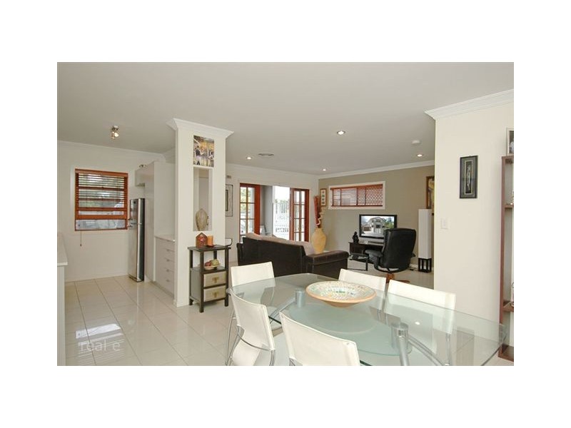 1/9 Windsor Street, Hamilton QLD 4007