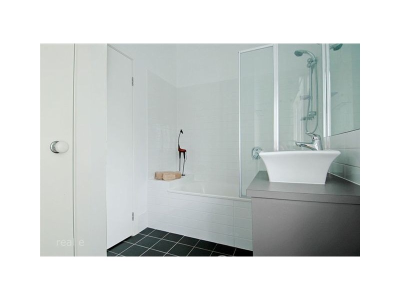 1/9 Windsor Street, Hamilton QLD 4007