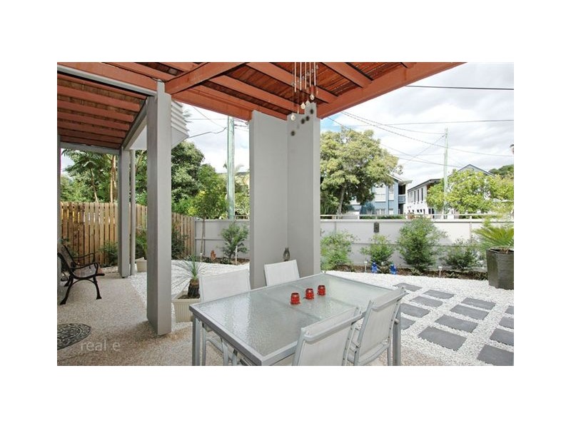 1/9 Windsor Street, Hamilton QLD 4007