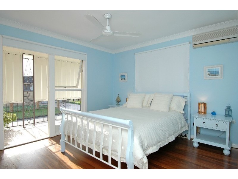 8 Caronga Street, Wavell Heights QLD 4012