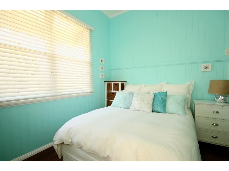 33 Belmore Street, Northgate QLD 4013