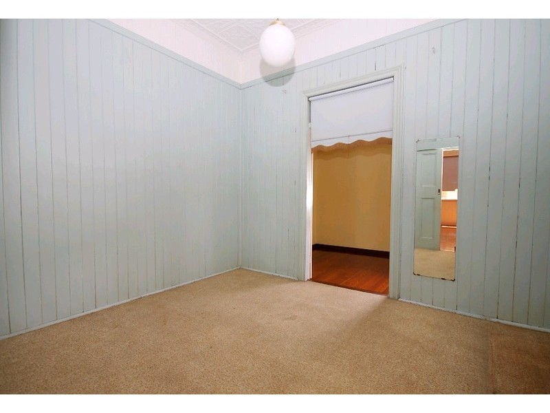 15 Derby Street, Hendra QLD 4011