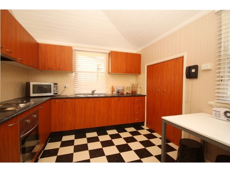 33 Belmore Street, Northgate QLD 4013