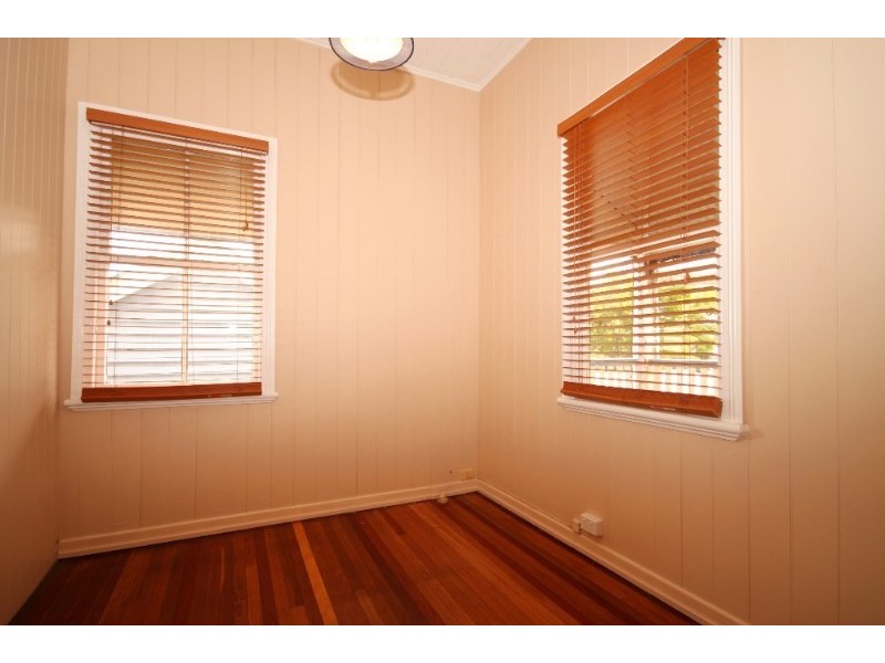 16 Henchman Street, Nundah QLD 4012