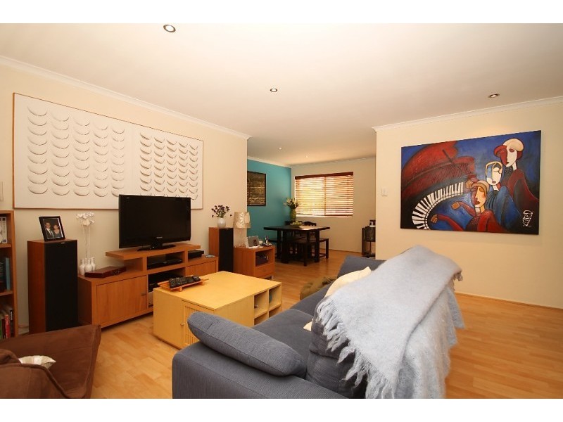 2/1 Adelaide Street, Clayfield QLD 4011