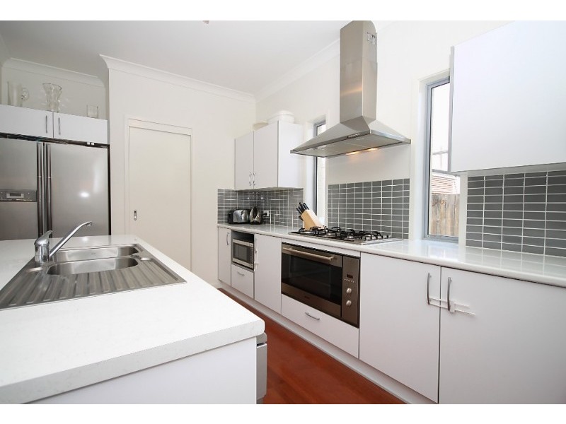 4 Mann Avenue, Northgate QLD 4013