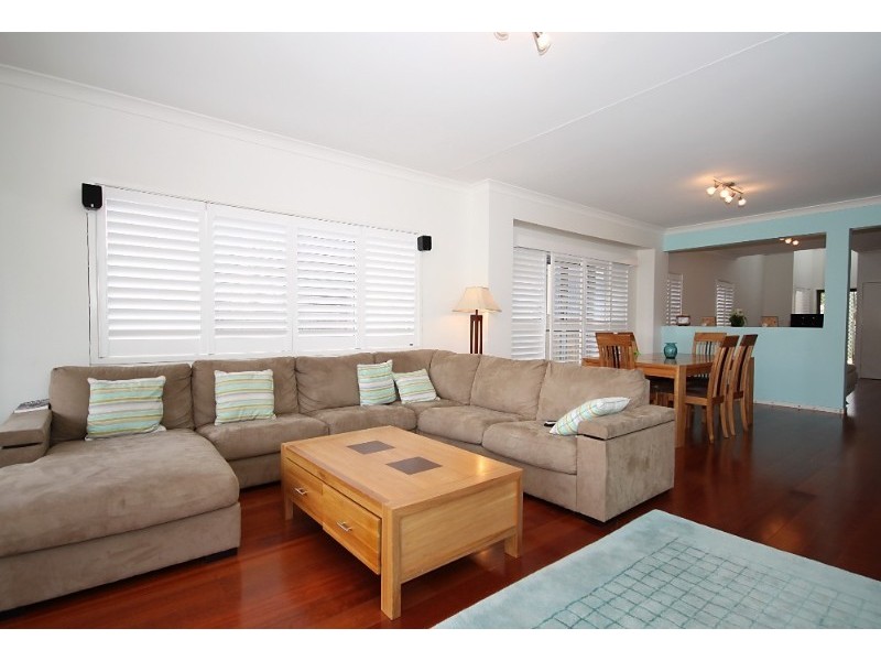 4 Mann Avenue, Northgate QLD 4013