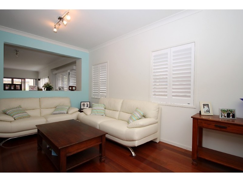 4 Mann Avenue, Northgate QLD 4013