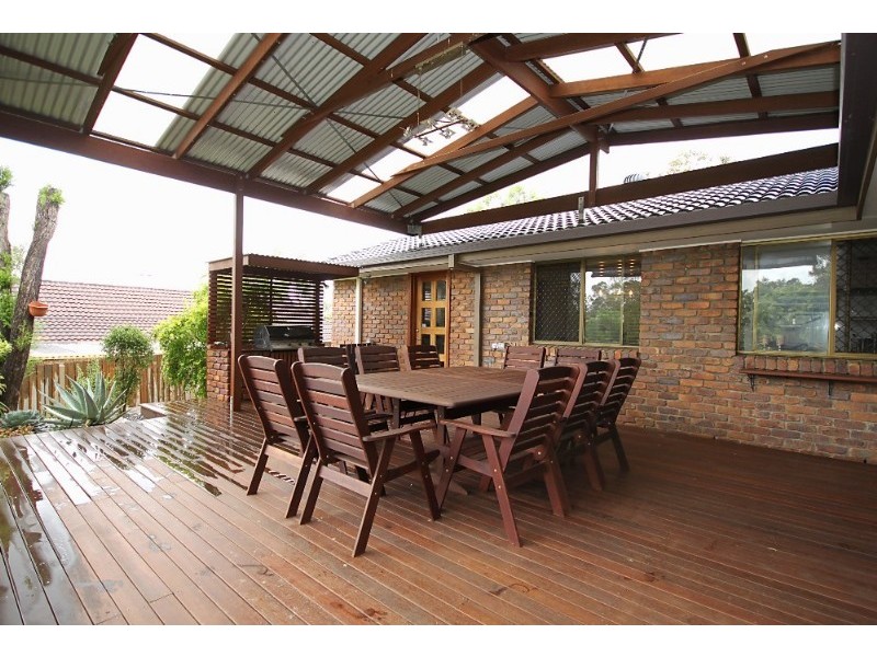 4 Hale Street, Albany Creek QLD 4035