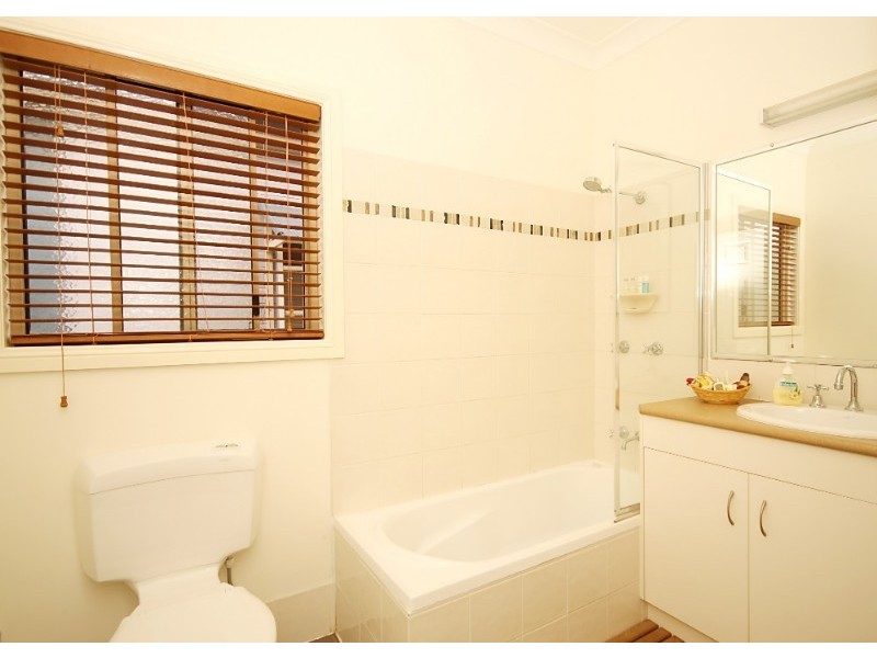 42 Taylor Street, Wavell Heights QLD 4012