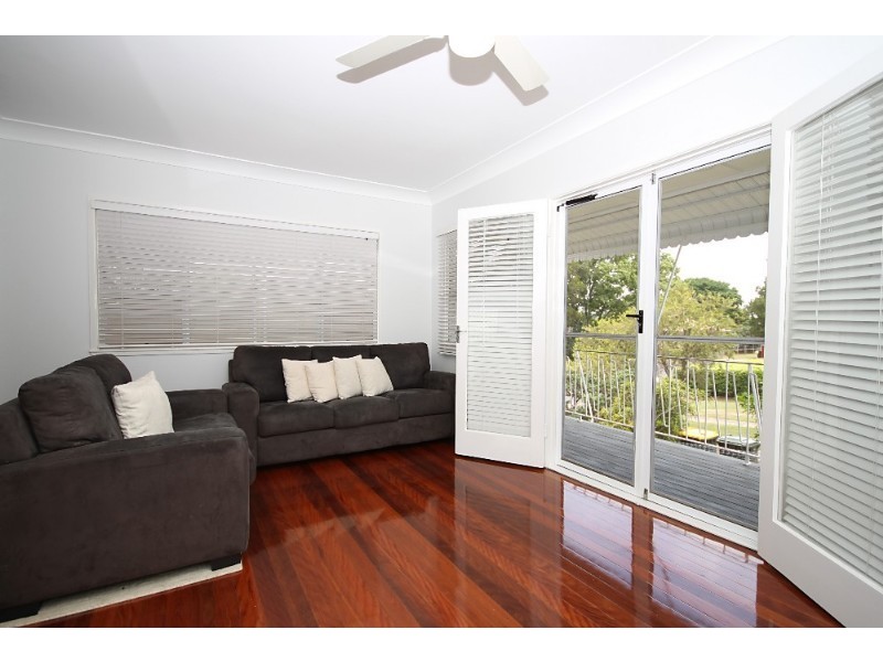 35 Beeby Street, Wavell Heights QLD 4012