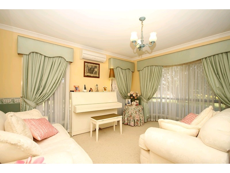10 Turquoise Place, Wavell Heights QLD 4012