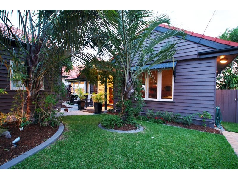 6 Sylvan Avenue, Nundah QLD 4012