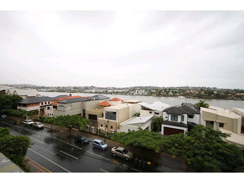 408/88 Macquarie Street, Teneriffe QLD 4005