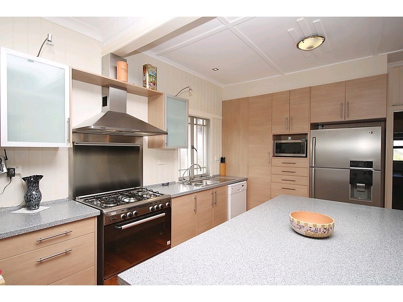 17 Highlands Street, Wavell Heights QLD 4012