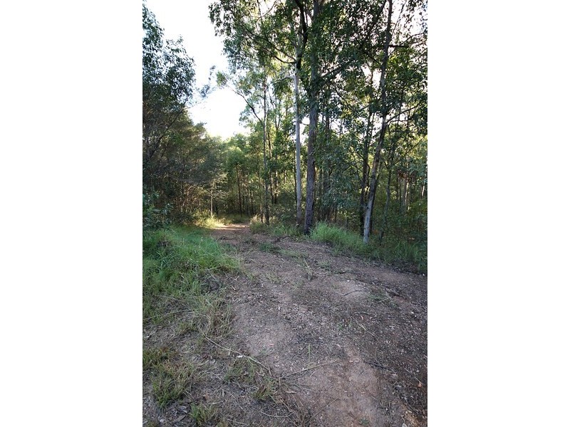 5 Jimna Court, Cashmere QLD 4500