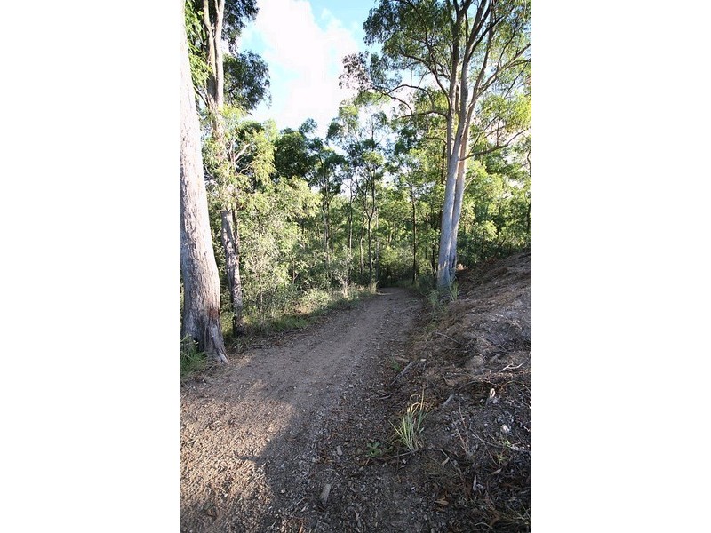 5 Jimna Court, Cashmere QLD 4500