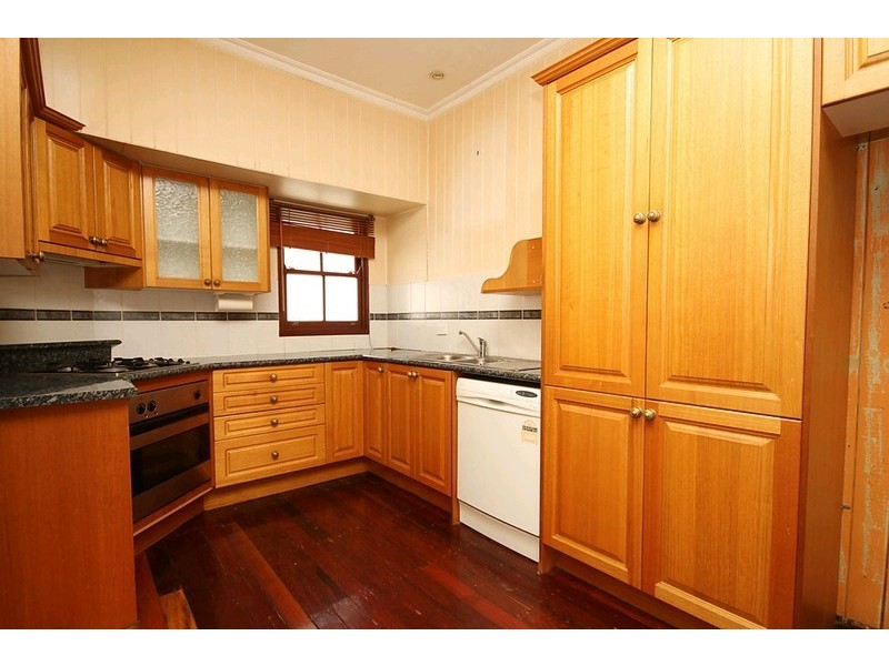18 Winchester Street, Hamilton QLD 4007