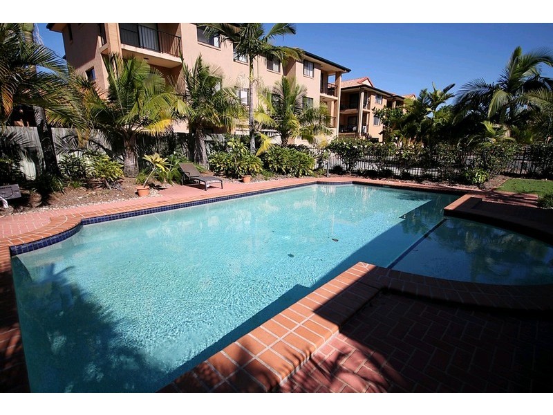 2/253 Melton Road, Northgate QLD 4013