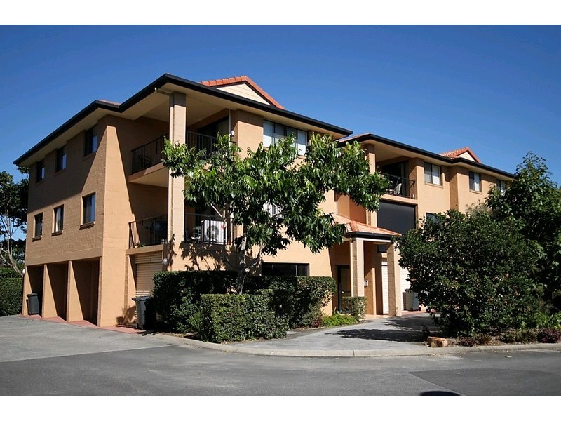 2/253 Melton Road, Northgate QLD 4013