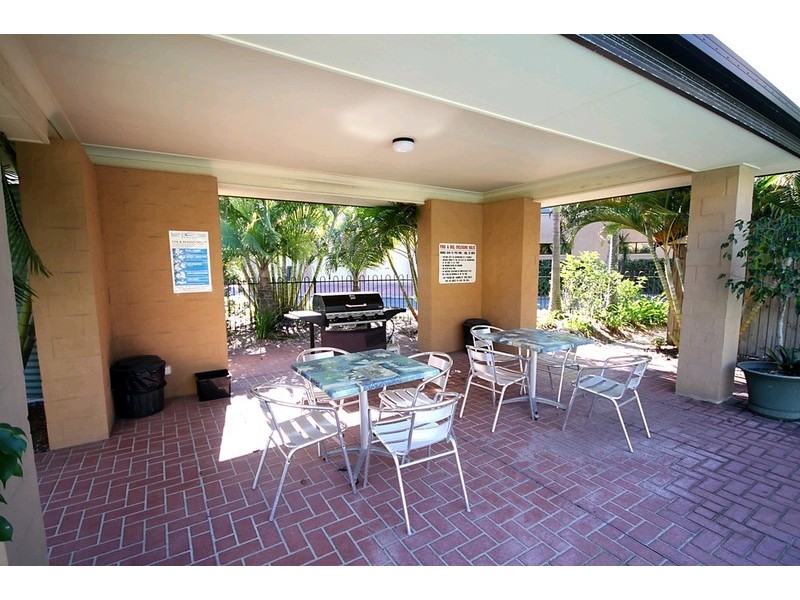 2/253 Melton Road, Northgate QLD 4013